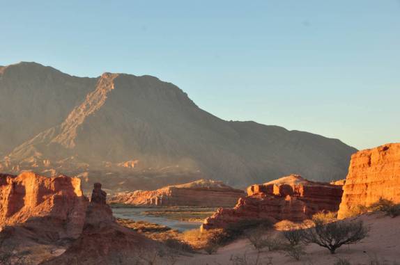 Fim de tarde no Vale das Conchas, próximo à Cafayate - Argentina
